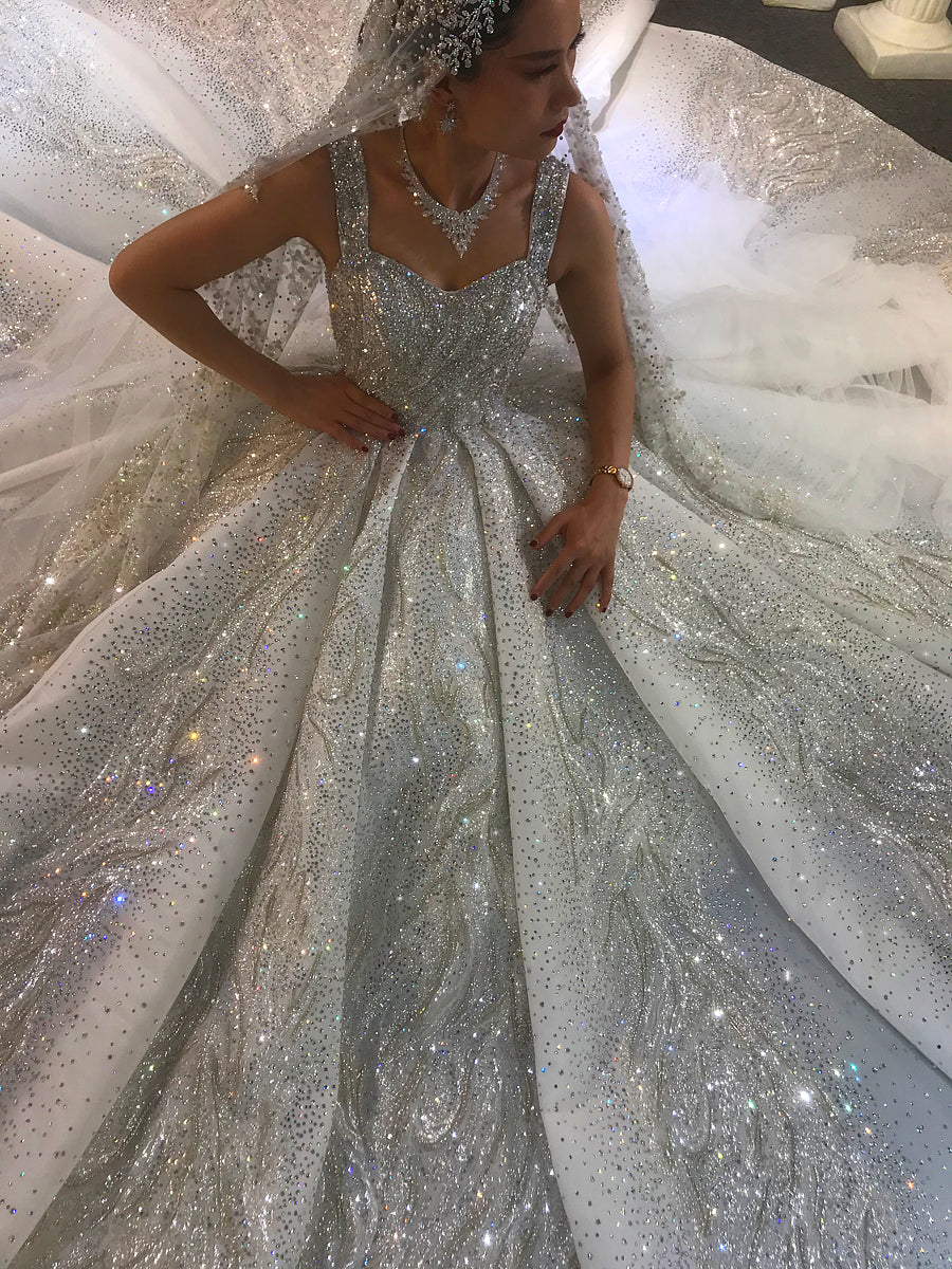 Luxury High Quality Lace long sleeves Bridal Wedding Ball Gown Dress - Image 4