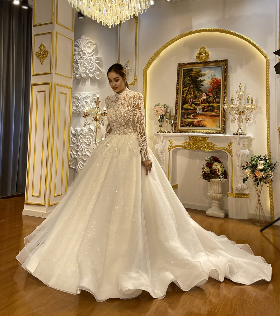 High Quality Lace long sleeves Bridal Wedding Ball Gown Dress - Image 4