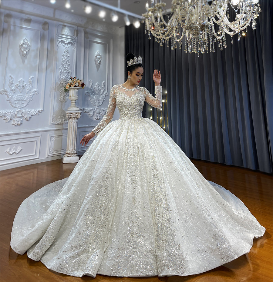 Luxurious Bridal Gowns Long Tail lace Dream Wedding Dress - Image 4