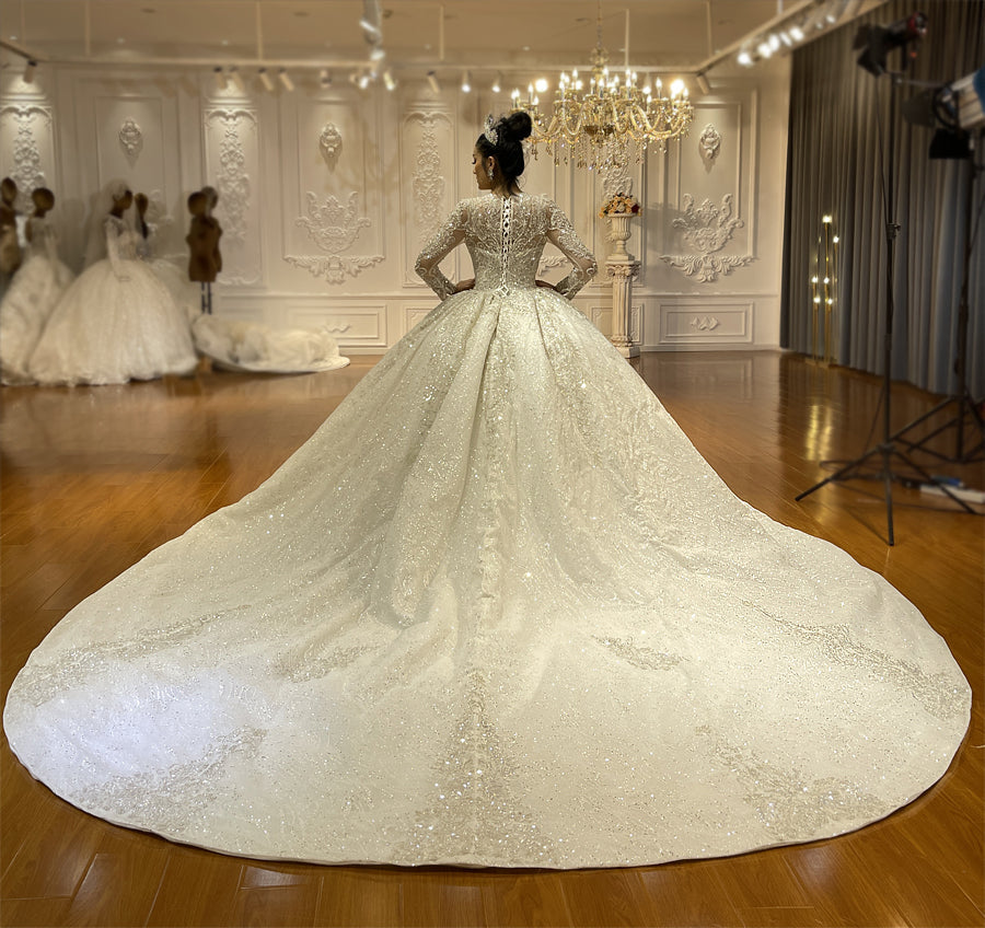Luxurious Bridal Gowns Long Tail lace Dream Wedding Dress - Image 2