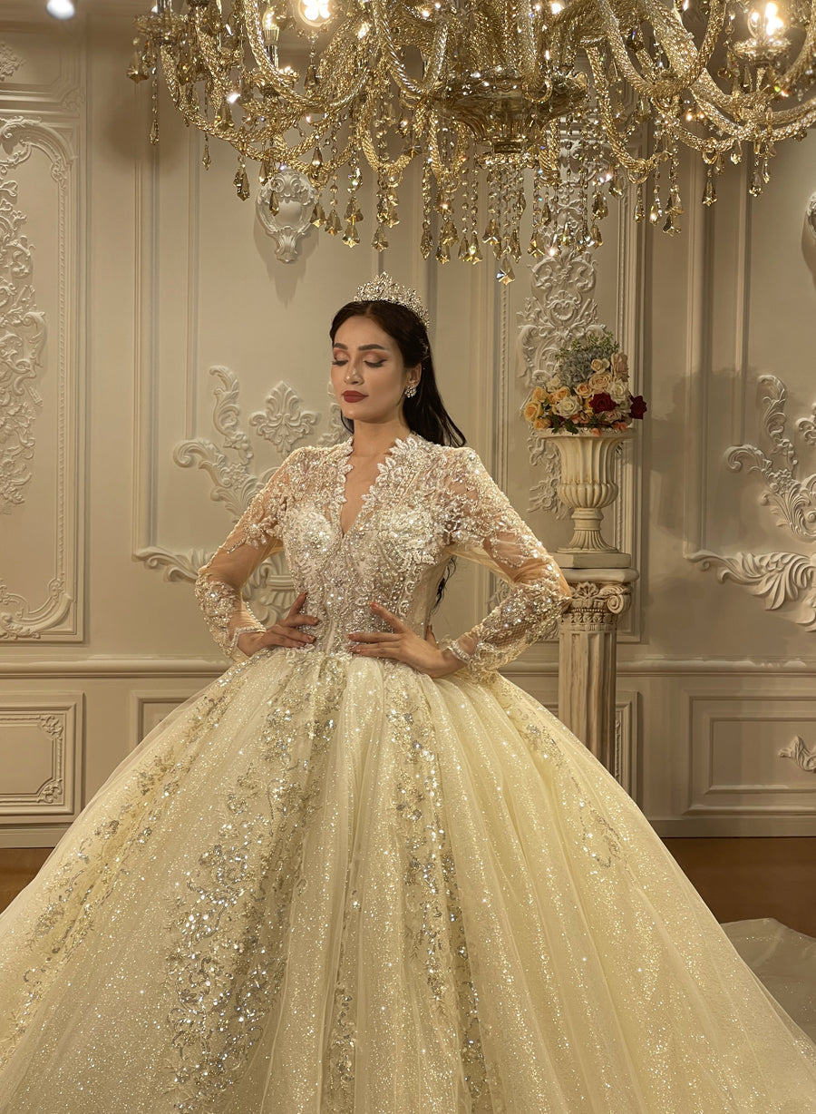 Luxury High Quality Lace long sleeves Bridal Wedding Ball Gown Dress - Image 2