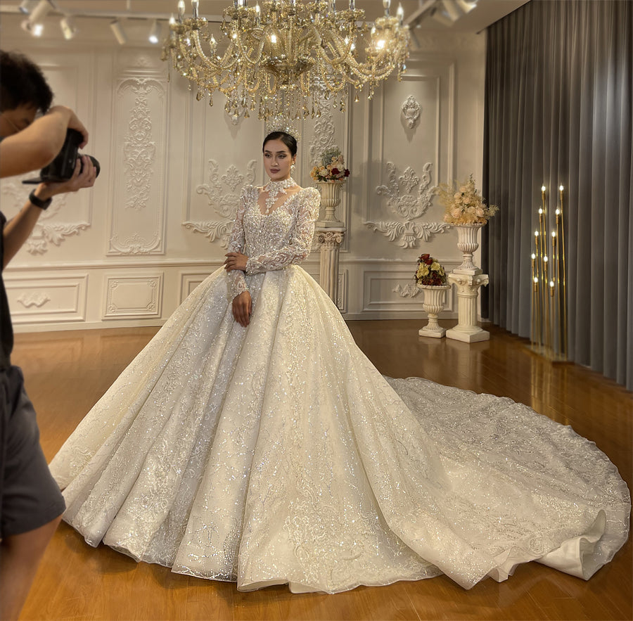 High Quality Lace long sleeves Bridal Wedding Ball Gown Dress - Image 3