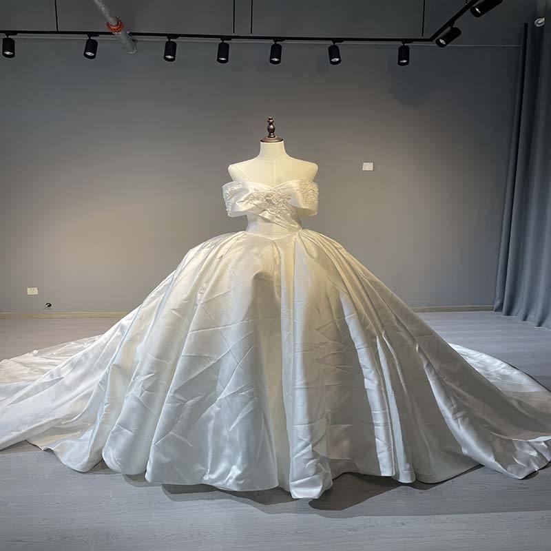 Custom Off Shoulder Bride Gown Short Sleeve Elegant Maxi Wedding Dresses - Image 7