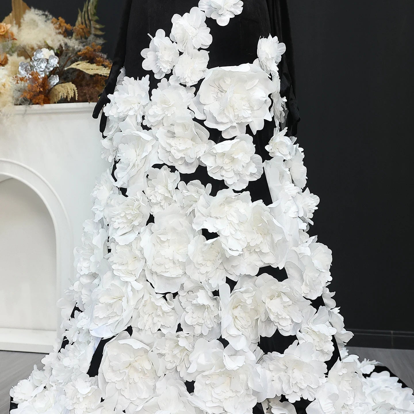 Luxury Black Velvet Strapless Evening Dress with Gloves 3D Flowers Women Wedding Party Gowns - Image 3
