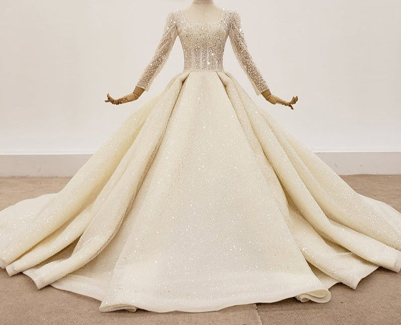 Luxury Wedding Dress Women Beaded Ball Gowns - Image 3