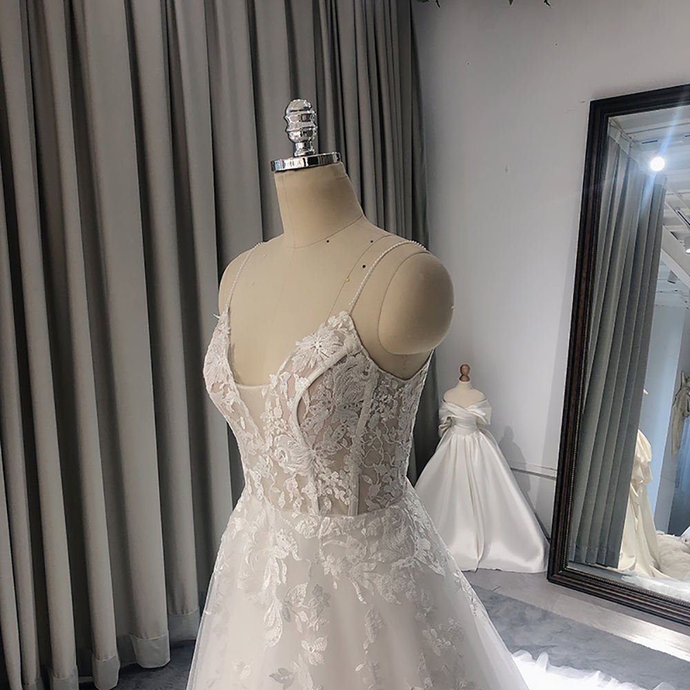 Modern White Spaghetti Strap Chapel Train V-neck Appliques Wedding Dress - Image 3