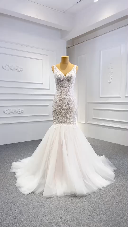 Deep V Neck Lace Applique Elegant Mermaid Women Wedding Dress - Image 2