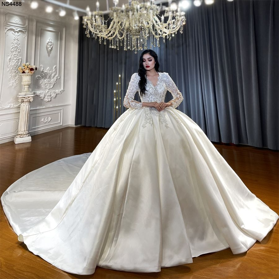 Luxury Fashion Soft Satin Princess Bridal Ball Gown Wedding Dress