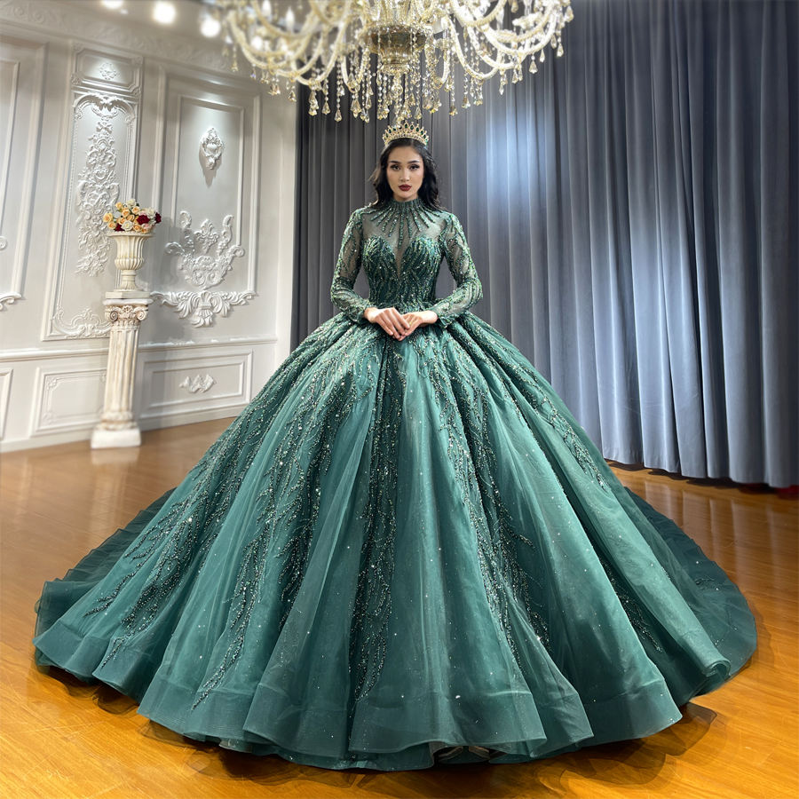 Luxury Gracious Heavy Beading Long Sleeve Wedding Dress Bridal Gown With Long Train