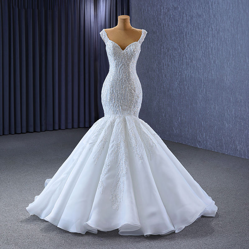 Classic White Mermaid Sequined Lace Up Wedding Dresses