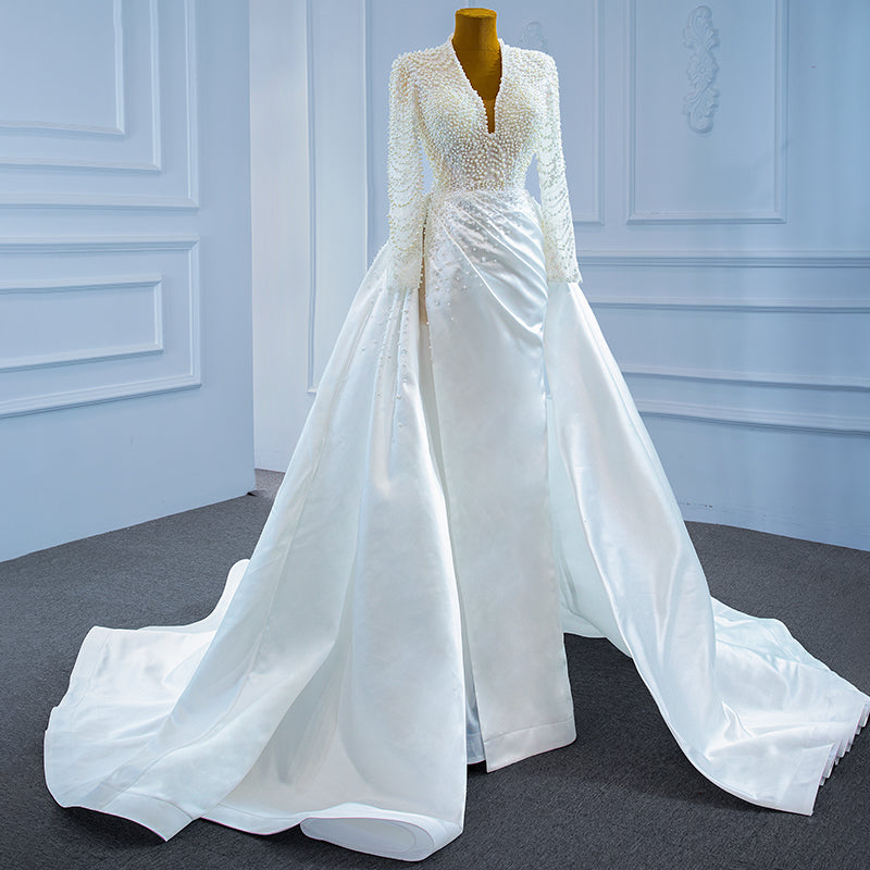Elegant And Luxurious Cross-Section Pearl White Tail Wedding Dress