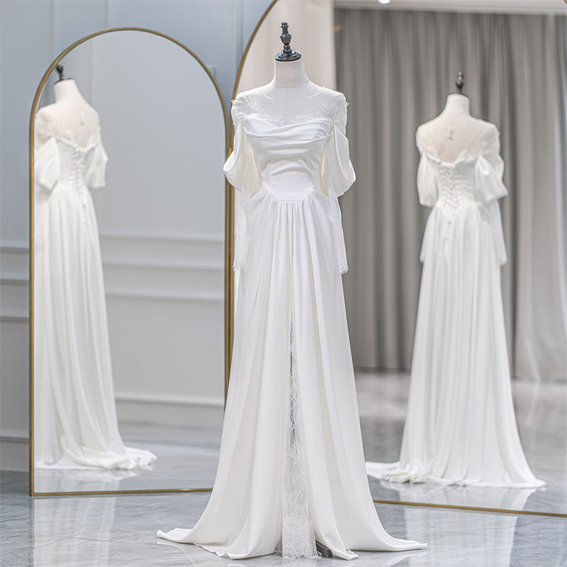 Elegant O-Neck Long Sleeve Satin Lace Up Backless Wedding Dress