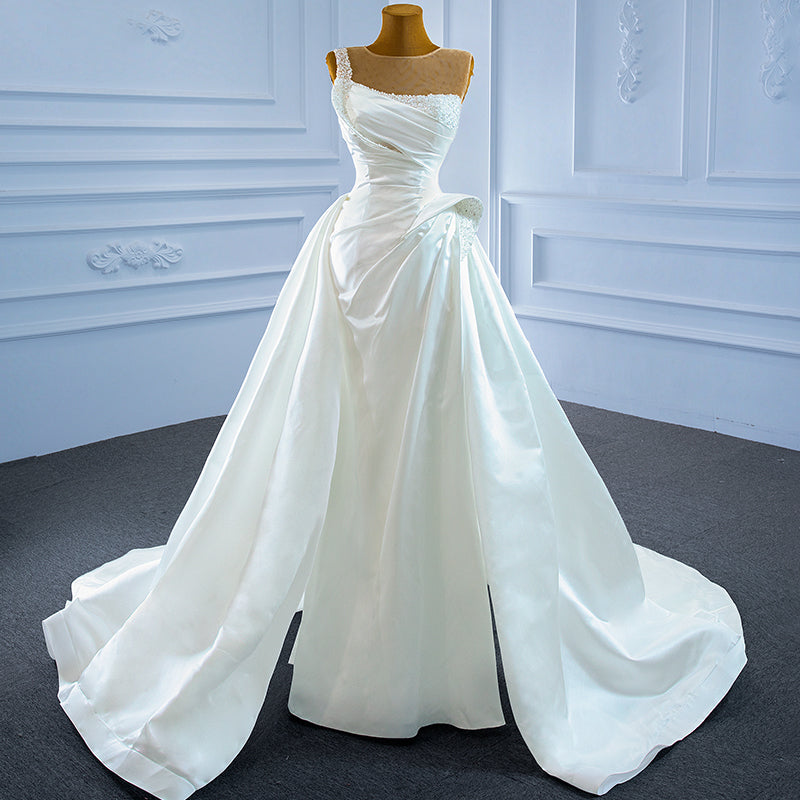 New Arrival Bohemian Modest Wedding Dress With Long Train - Image 2