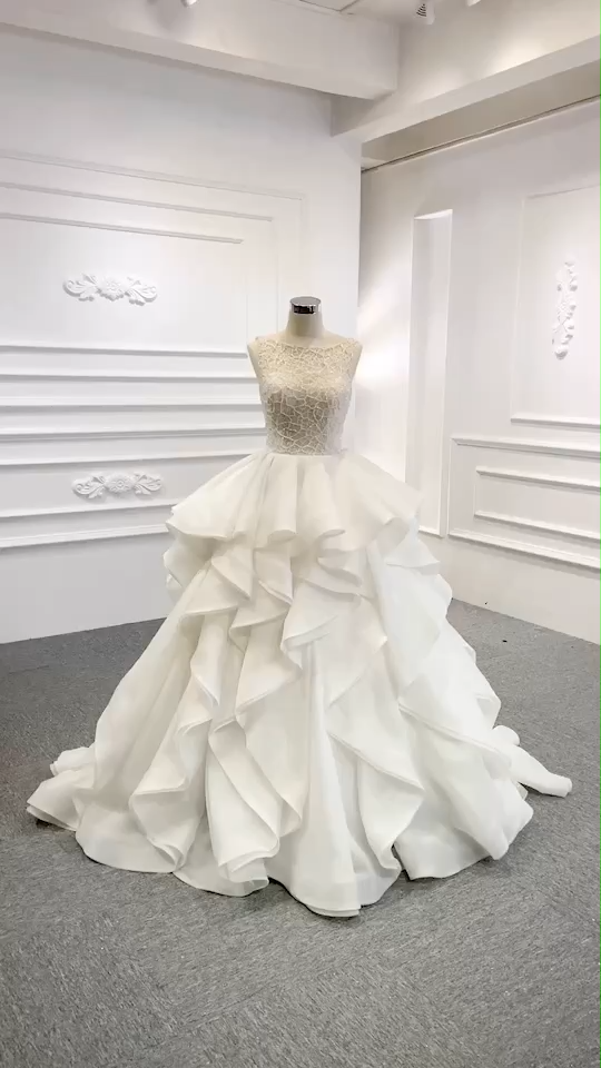 luxury wedding dresses white saree ruffled organza wedding dress - Image 3