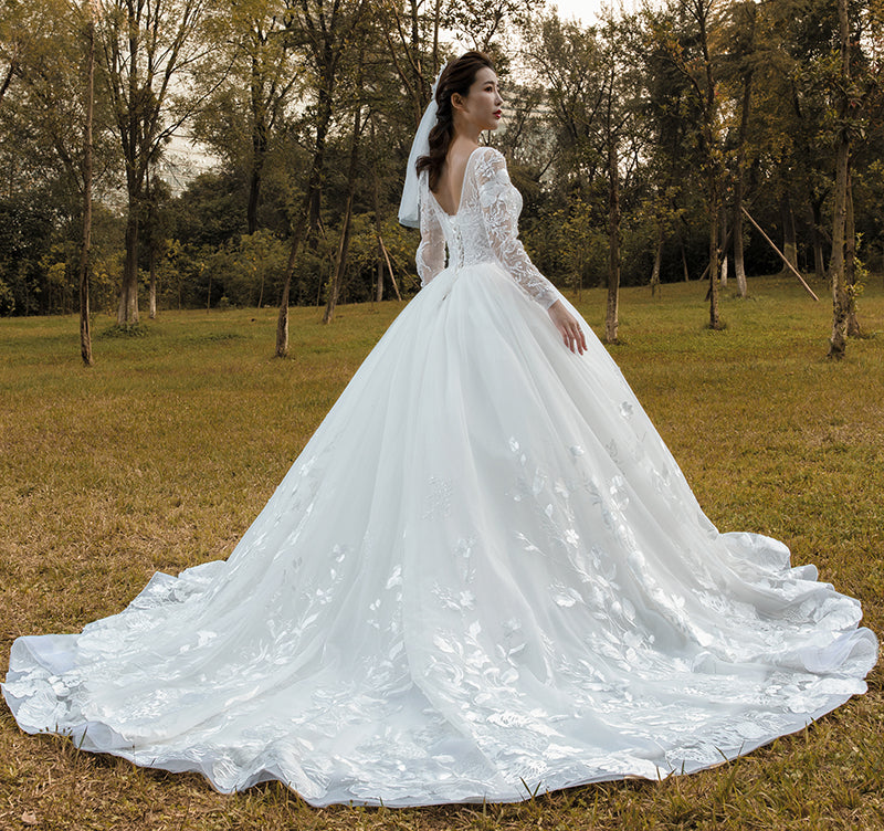 long sleeve dress bridal gowns lace chapel train wedding dresses ball wedding gowns