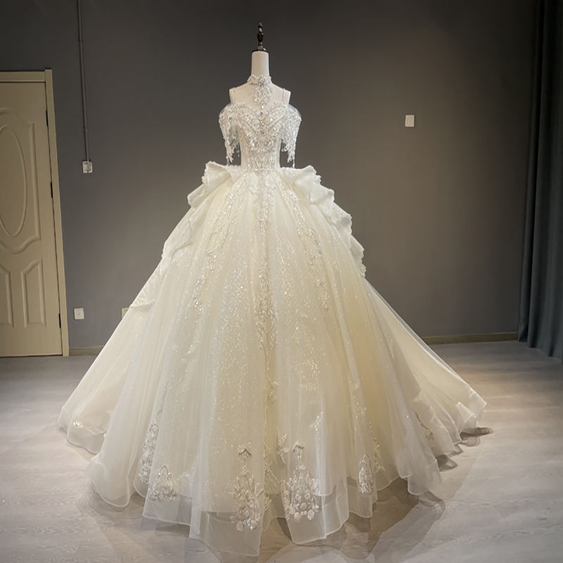 Fashion Luxury Short Sleeves Sexy Crystal Lace Cathedral Ball Gown Wedding Dress