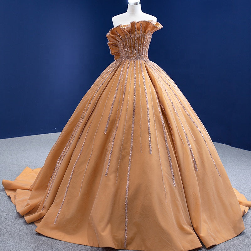 Ladies Elegant And Fashionable Golden Sleeveless Sequined Princess Wedding Dress