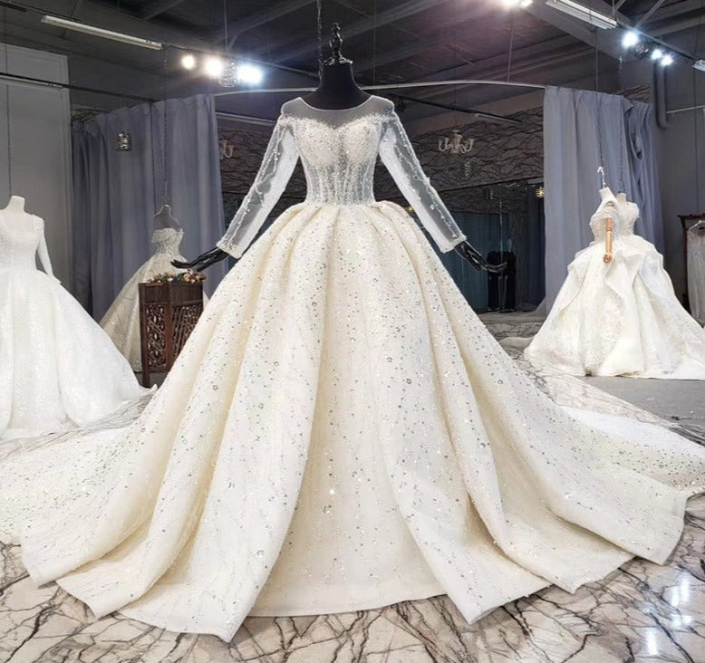 Elegant Long Sleeve Beading Crystal Ball Gown Luxury Wedding Dress - Image 3