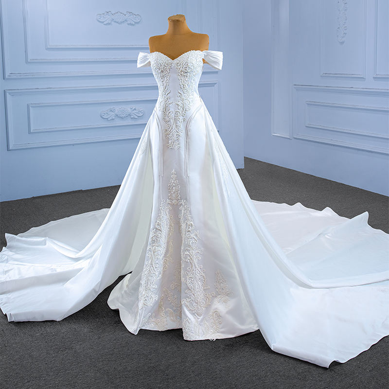New Arrival Mermaid White Lace Strapless Detachable Cape Elegant Wedding Dress