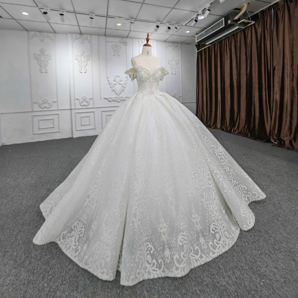 short Sleeves  Lace Sweetheart Neck  Backless Bridal Gowns Wedding Dress 2022