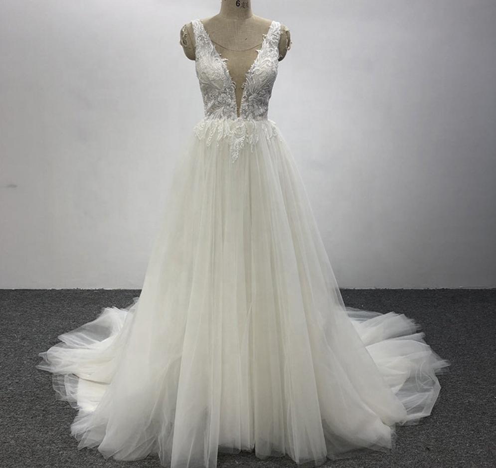 Ladies Formal Lace Deep V Beach Fashion Summer Wedding Bridal Dress