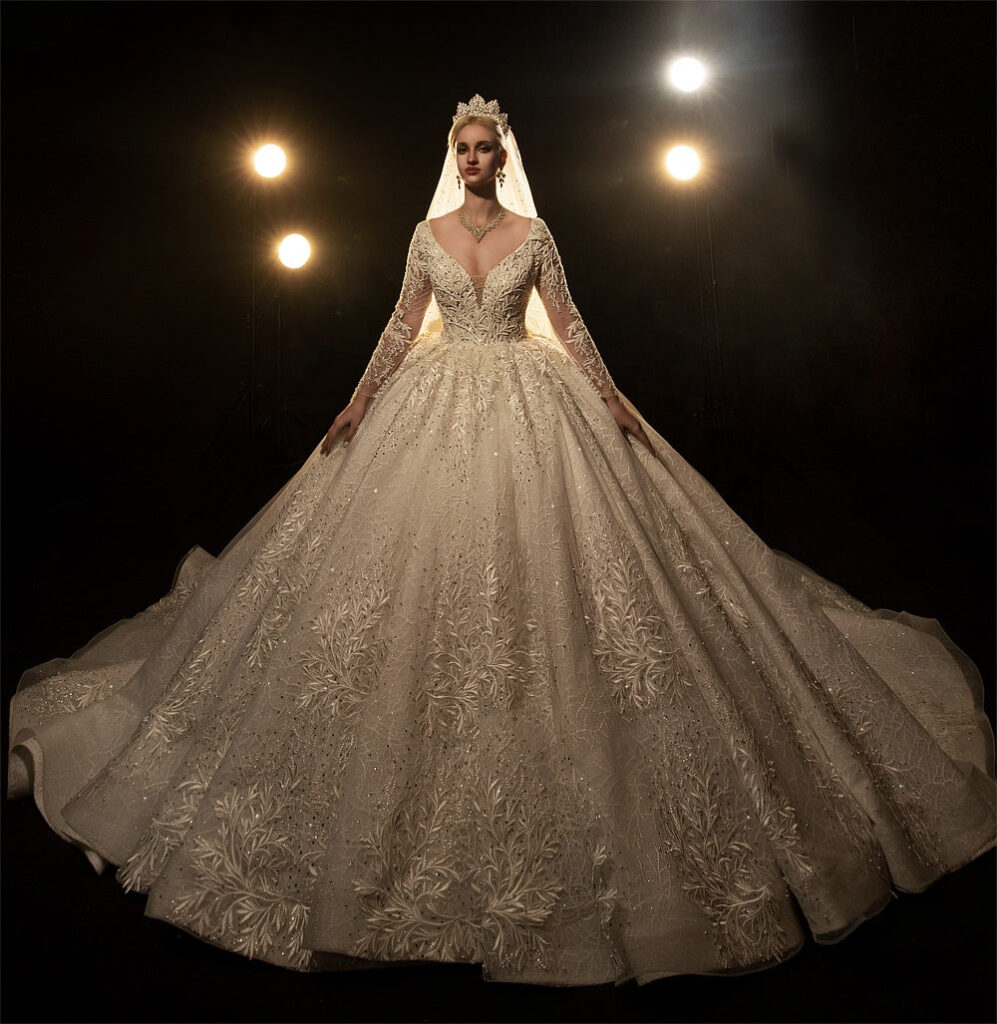 Luxury Lace Embroidered Sexy Designer Bridal Dress Wedding Dress