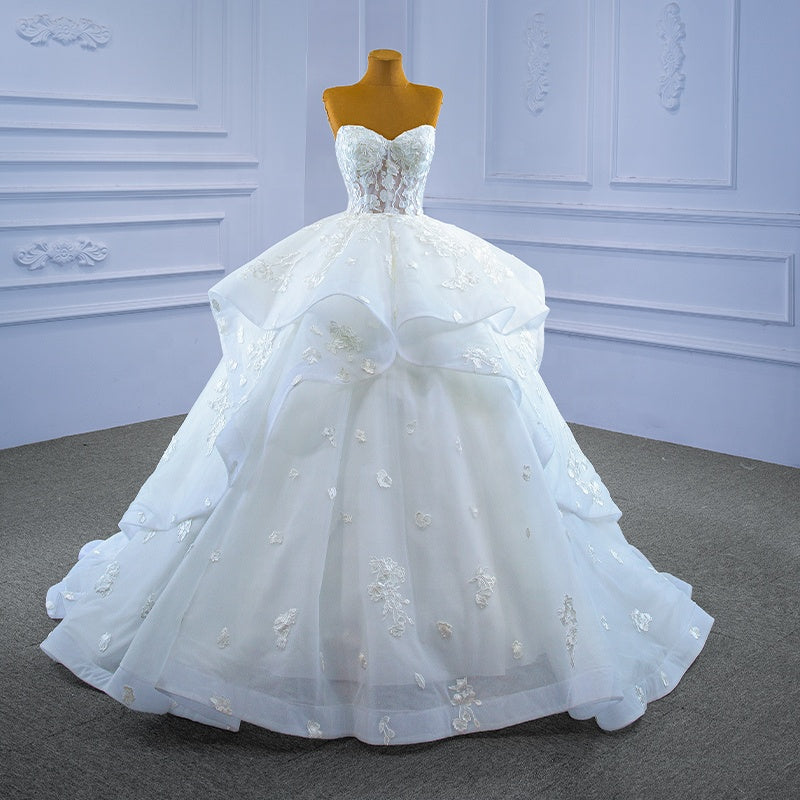 Ladies New Tube Top Lace Embroidered Pattern Puffy Wedding Dress