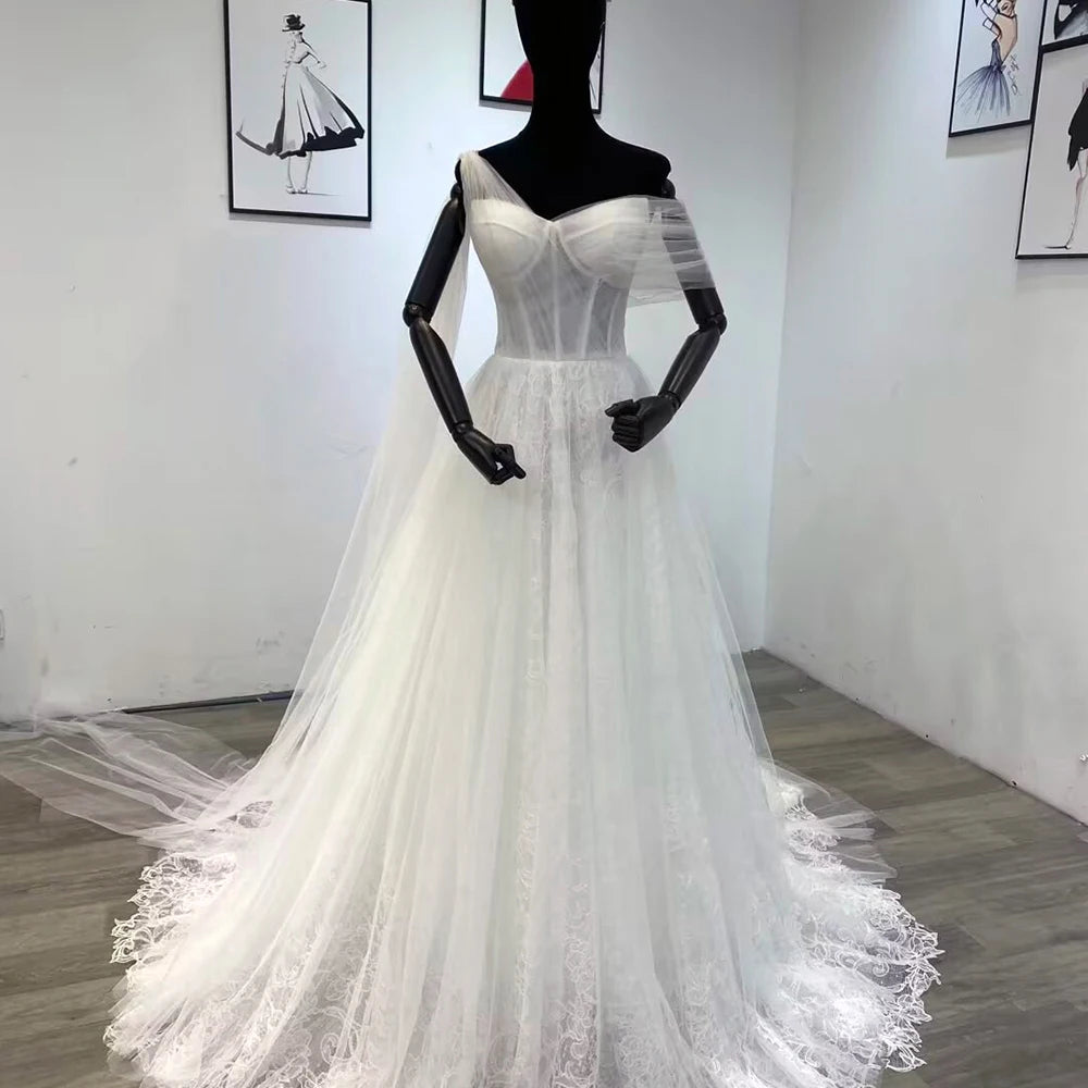 Simple White Long Tail French Main Wedding Dress Ball Gown Luxury Bride Wedding Dress Beach