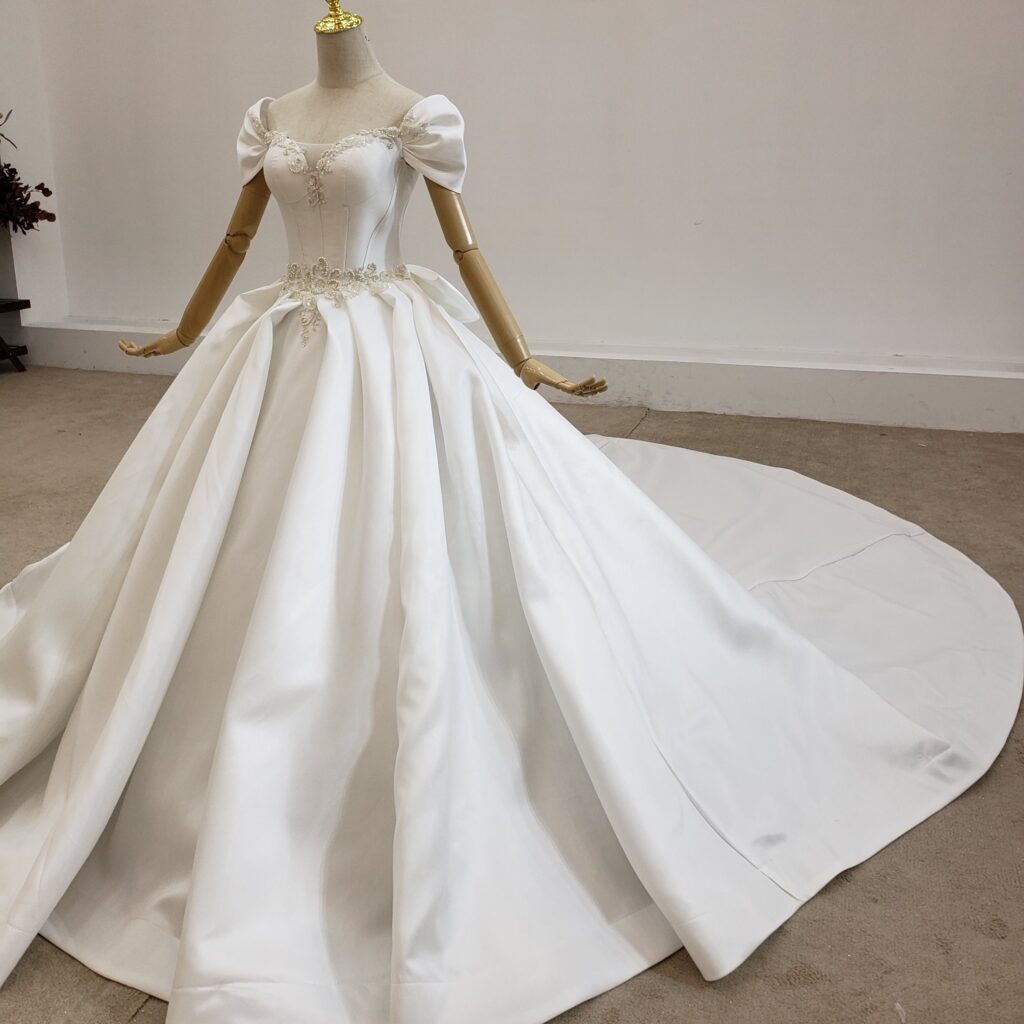 Satin Luxury White Elegant Turkey Wedding Dress Bridal Gowns