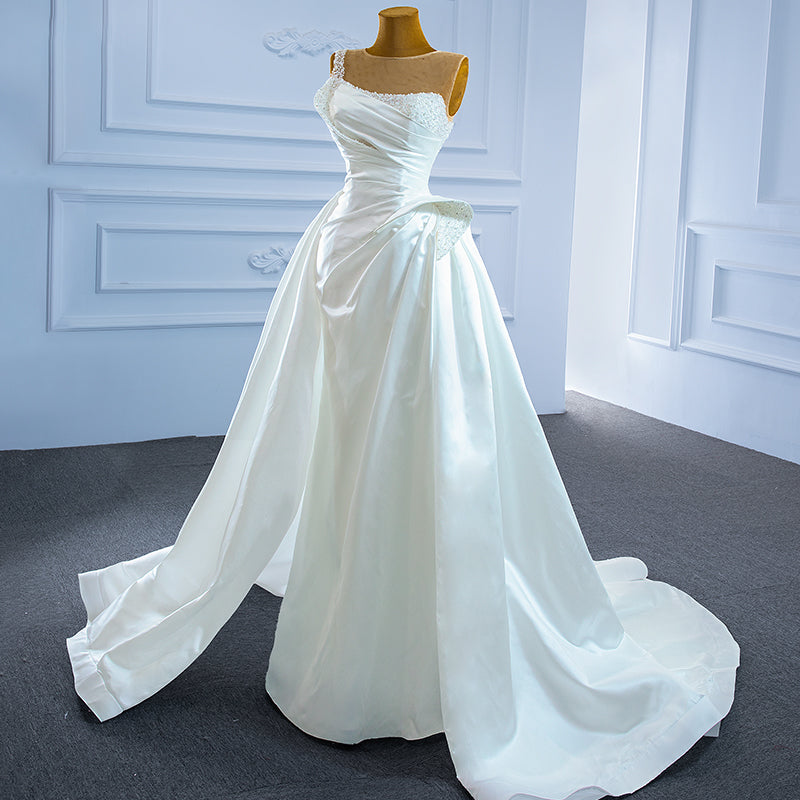 New Arrival Bohemian Modest Wedding Dress With Long Train - Image 4