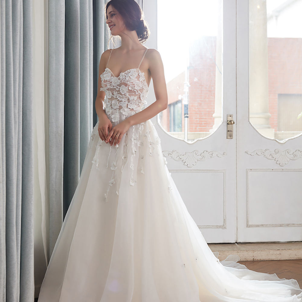 Sexy Sweetheart Spaghetti Strap Backless Sleeveless 2023 Wedding Dress