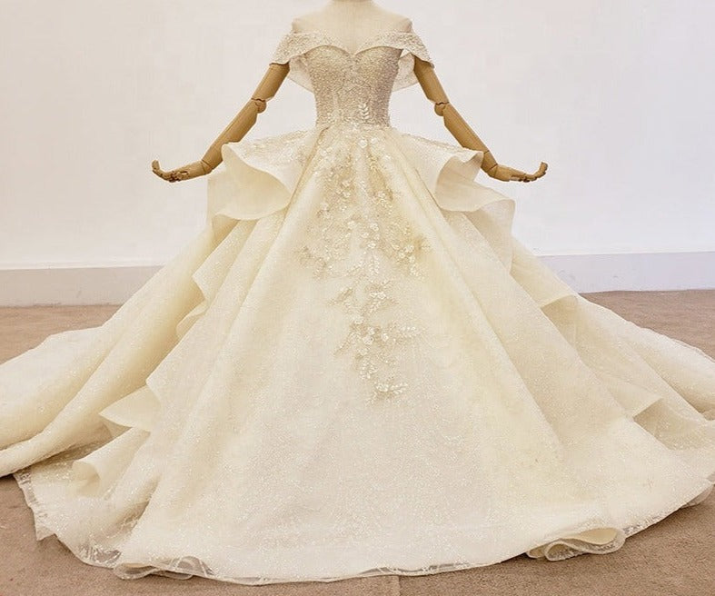 Off Shoulder Luxury Ball Gown Elegant Bridal Gowns Wedding Dress