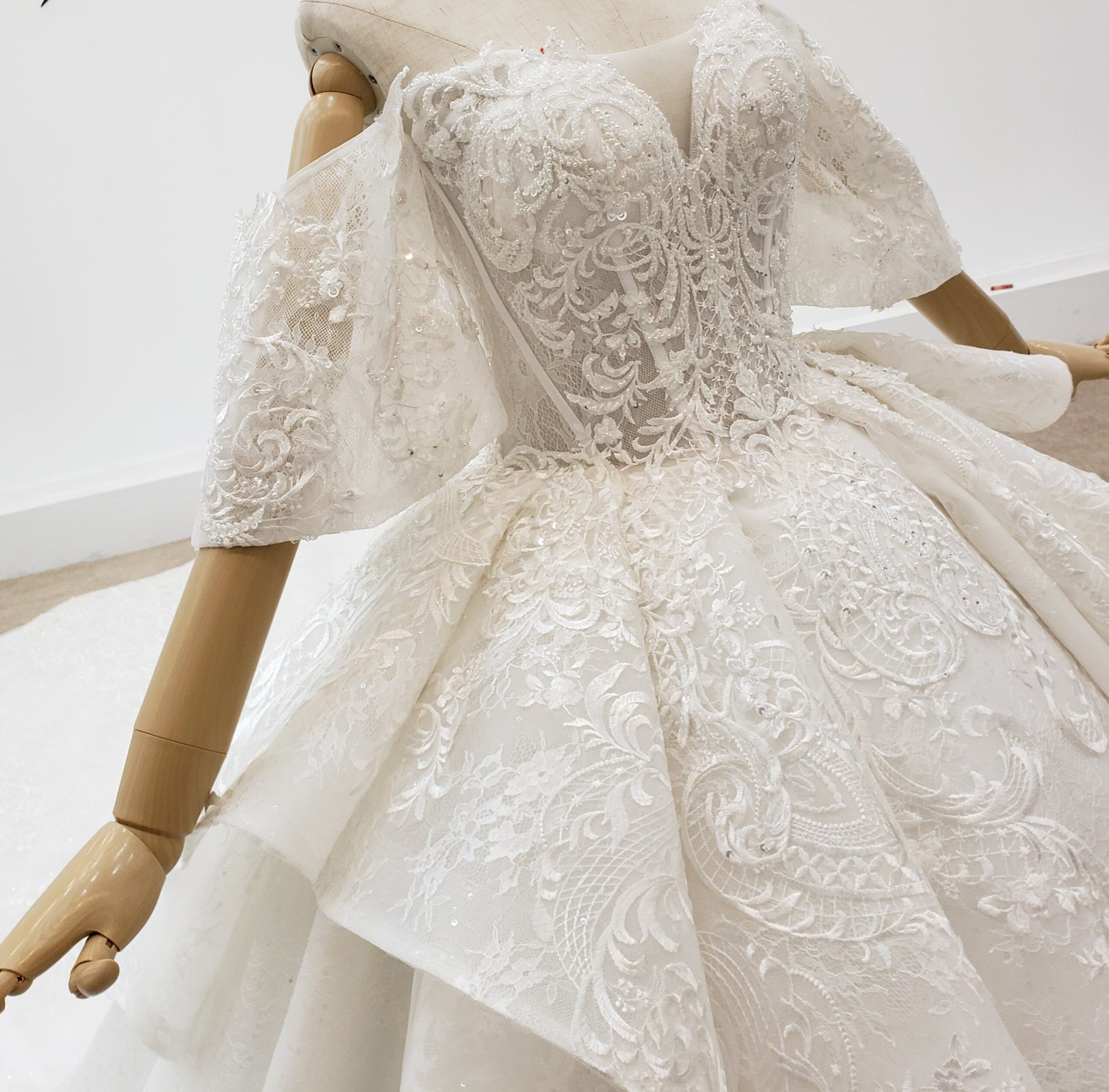 Beaded Sweetheart Lace Applique Luxury Long Train Wedding Dress - Image 7