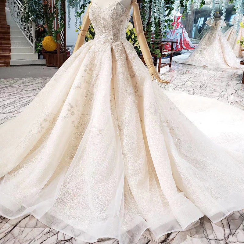 real elegant sweetheart pattern long train wedding gowns