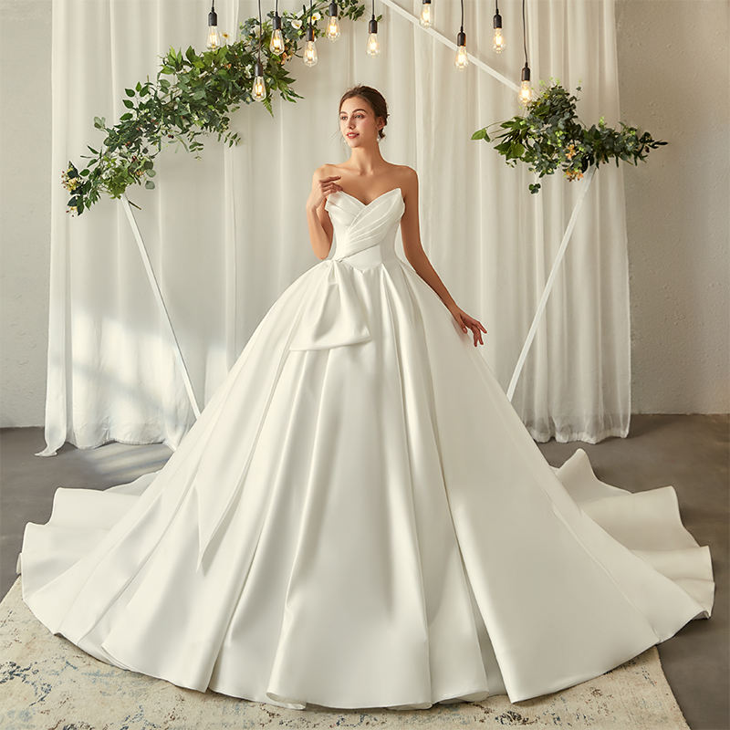 Modern Sweetheart Neck Sleeveless Cathedral Train Bow Ruffles Ball Gown Wedding Dresses For Bride