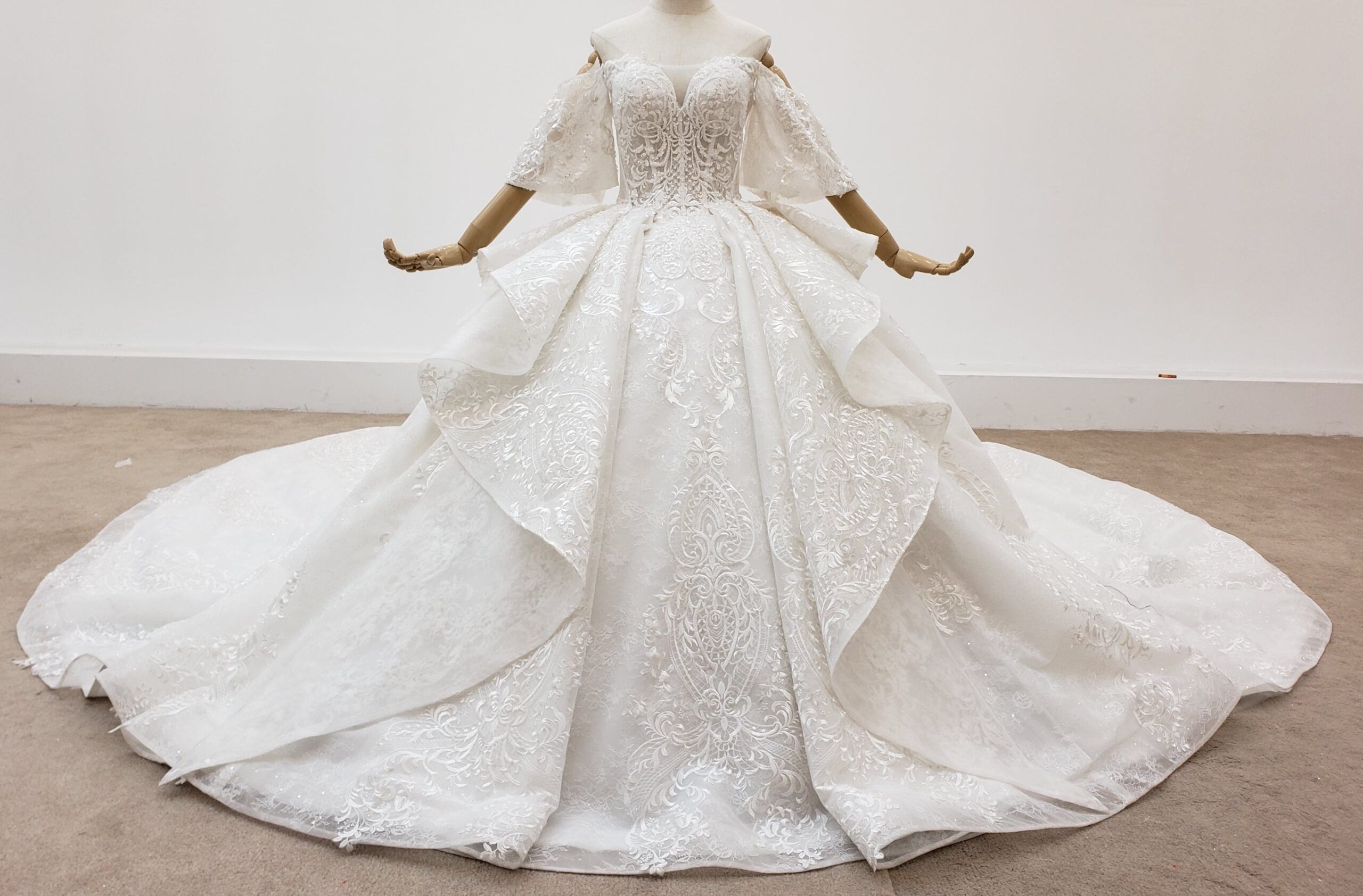 Beaded Sweetheart Lace Applique Luxury Long Train Wedding Dress - Image 4
