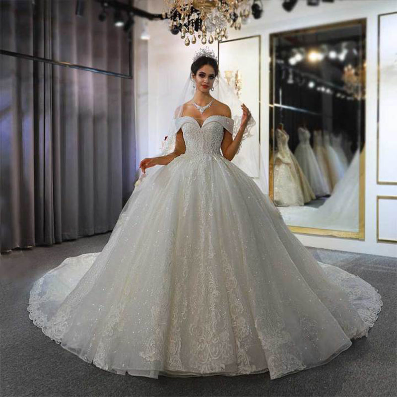 2022 New Elegant Bridal Wedding Dress Lace One Shoulder Embroidered White Princess Wedding Dress - Image 2
