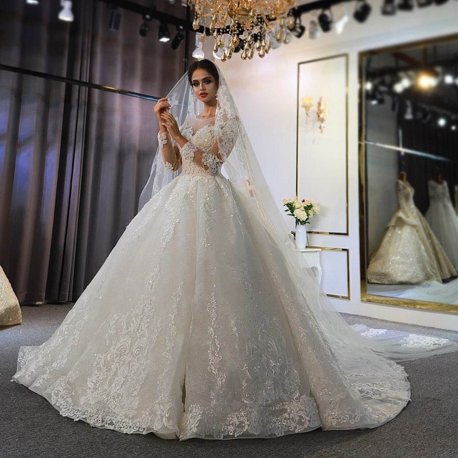 Lace Bridal Long Sleeve Big Trailing Modest Wedding Dress