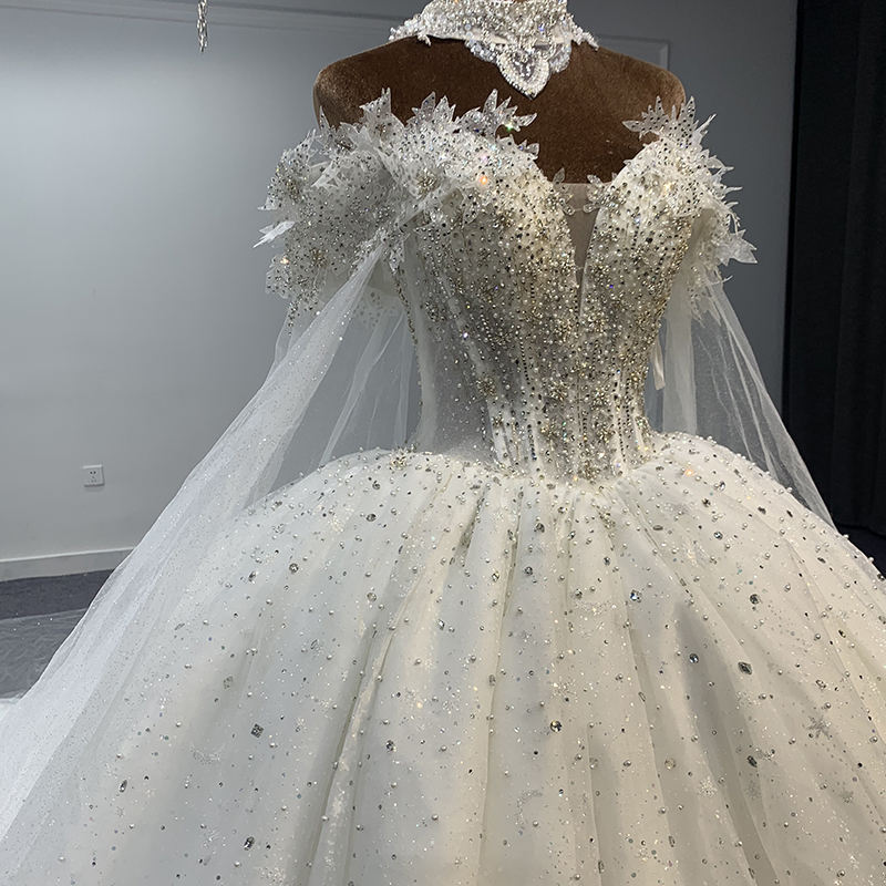 Beautiful Bling Luxury Off Shoulder Bridal Sweetheart wedding Gowns Dresses - Image 4