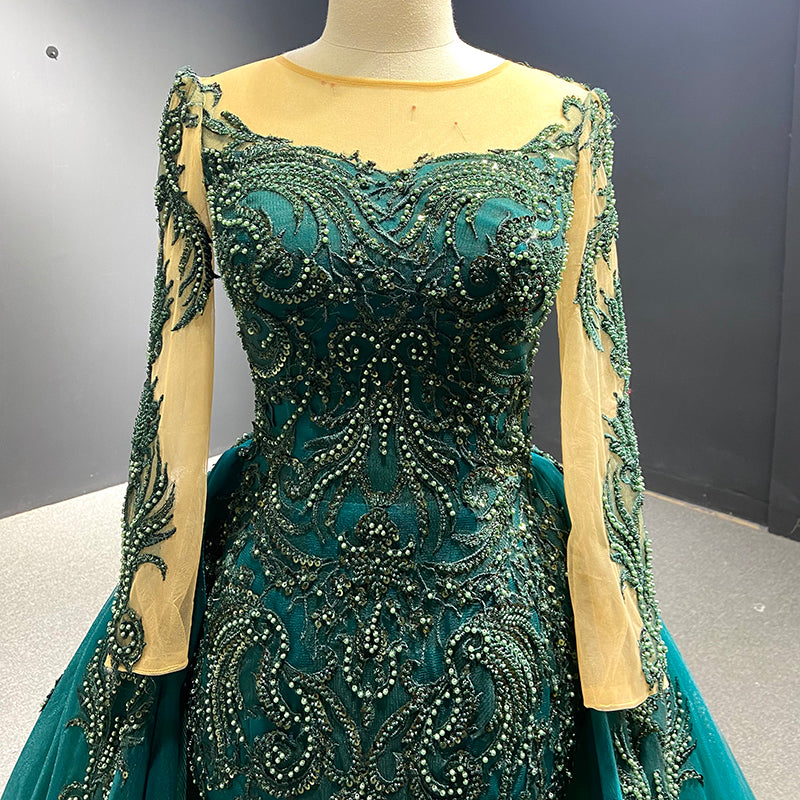 Luxurious And Elegant Long-Sleeved Lace-Tailed Dark Green Evening Dress - Image 6