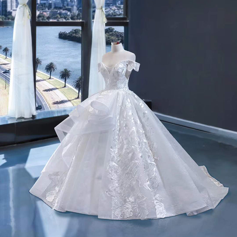 Off Shoulder V Neck Applique Vintage Plus Size Wedding Dress Lace Wedding Gown