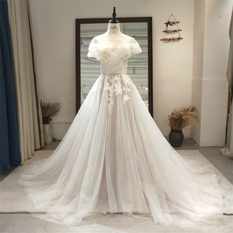 Fashion Wedding Dresses Elegant Lace Grab Fold Embroidery Natural Waistline