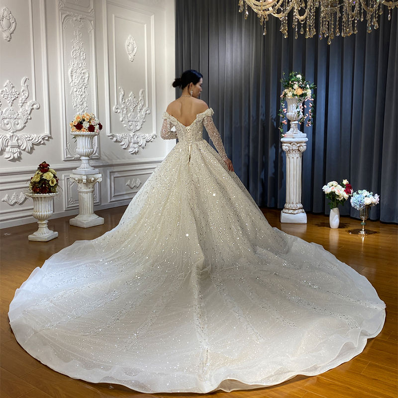 New Sparking Beading Court Train Tulle Bridal Gown - Image 7