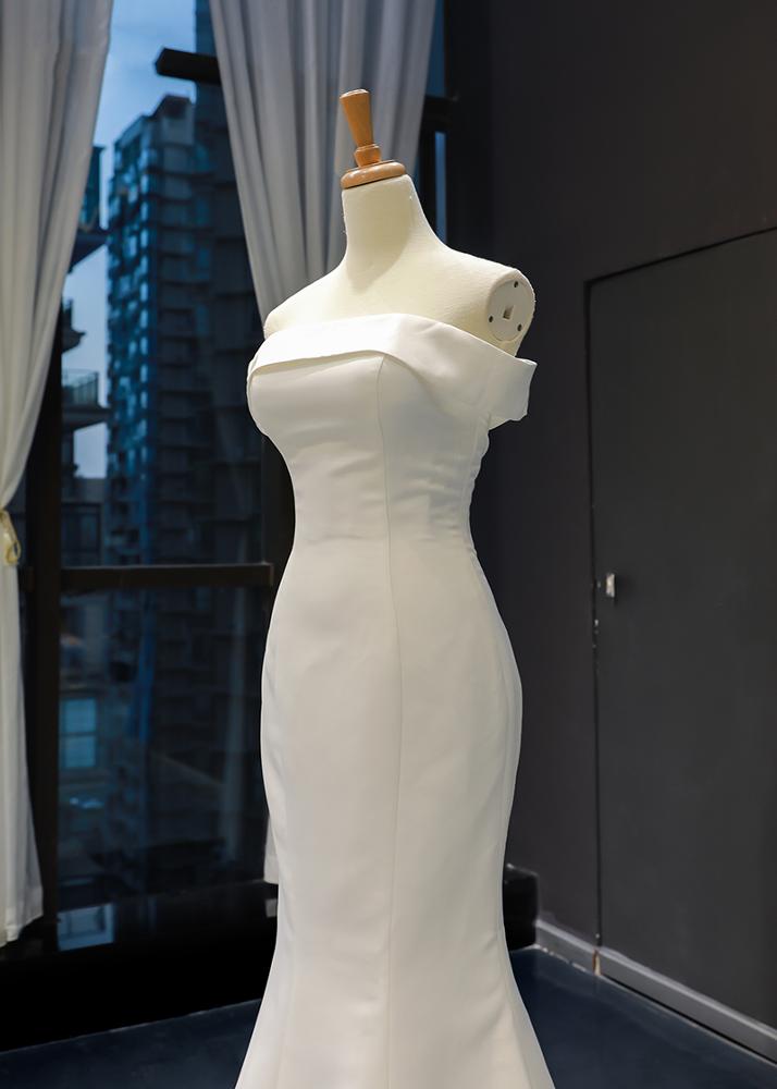 boat neck off shoulder luxury wedding white ball gown luxury ball gown mermaid wedding dress