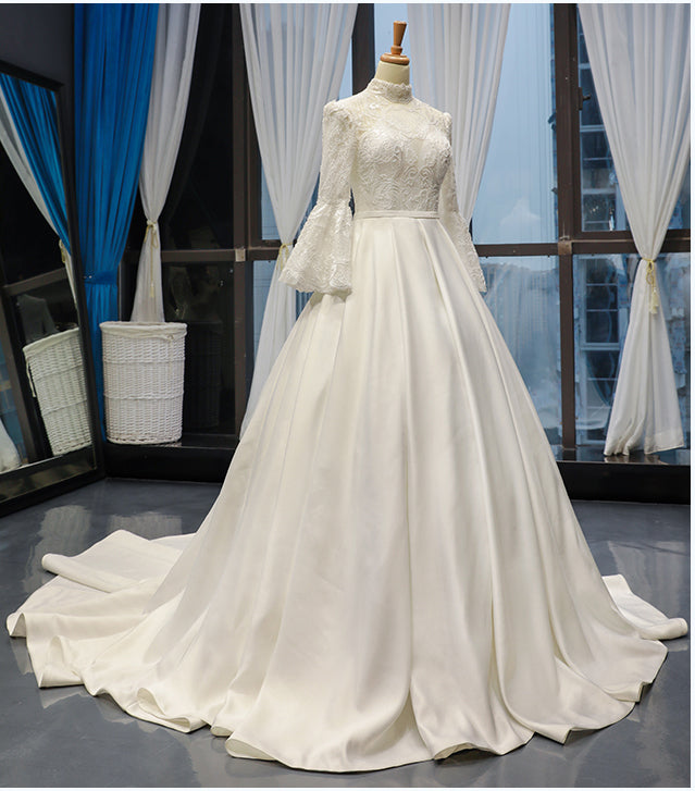satin wedding dress long trail 2019 new bride luxury high neck long puff sleeve wedding gowns