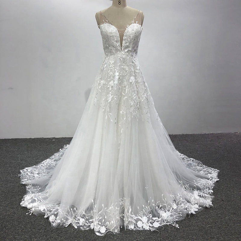 New Ladies Luxury Strapless Embroidered Dress Shiny Bridal Wedding Dress