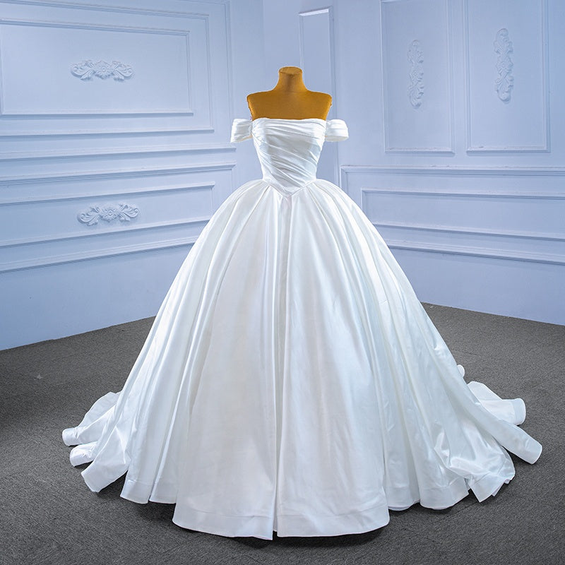 White Elegant One-Shoulder Trailing Bridal Wedding Dress