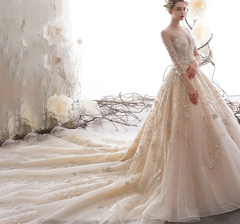 High Quality Women Fashion Long Sleeve Wedding Dress Bridal Gown