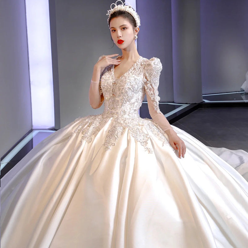 New Satin Wedding Dress Advanced Retro V-Neck Long Sleeve Lace Trailing Luxury Dress