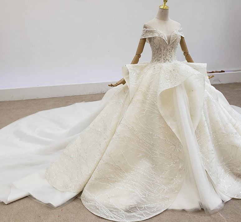 Custom Hand Made Lace Beading New Design Wedding Dress